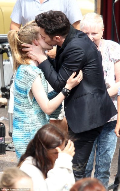 jonathan-rhys-myers-londontown-3-screencomment