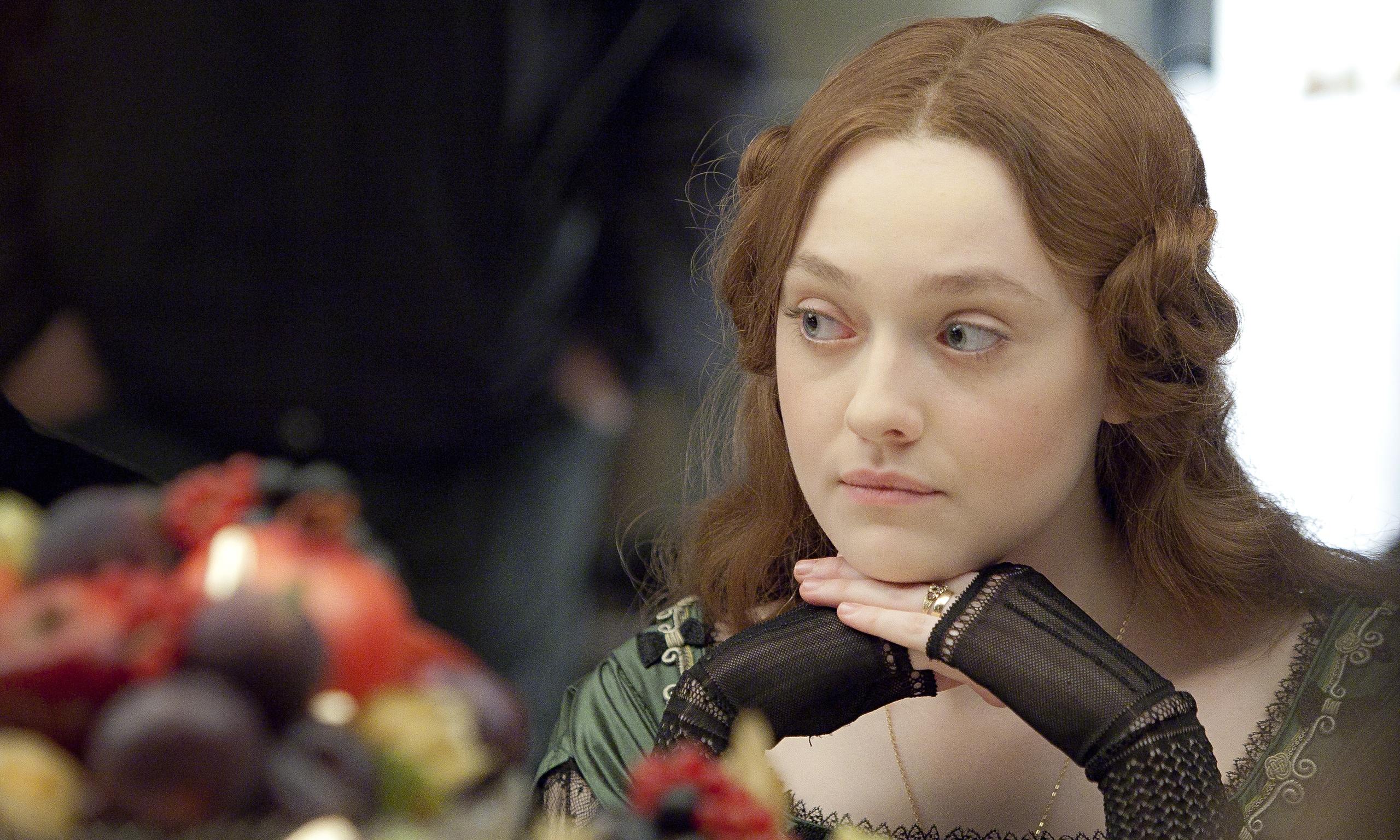 effie gray review dakota