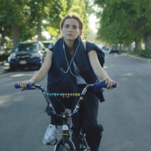 flower-zoey-deutch-tribeca-screencomment