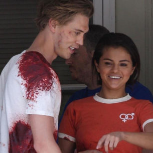 selenagomez-deaddontdie-screencomment2